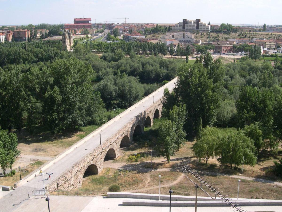 Apartamento Ribera Del Puente Саламанка Екстериор снимка